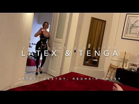 ❤️ Nwa nkịrịkọ na-acha uhie uhie yi uwe latex nke nnochi anya Ihe na-akpali agụụ mmekọahụ n'ụlọ